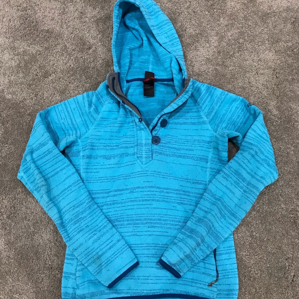 Women’s NorthFace pullover